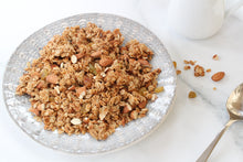 Load image into Gallery viewer, Orange Almond - 16.5 Ounce Mason Jar